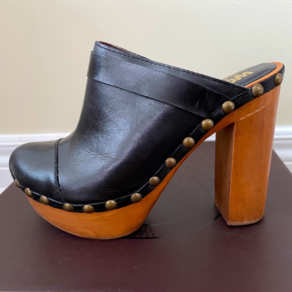 JEFFREY CAMPBELL woodies clogs